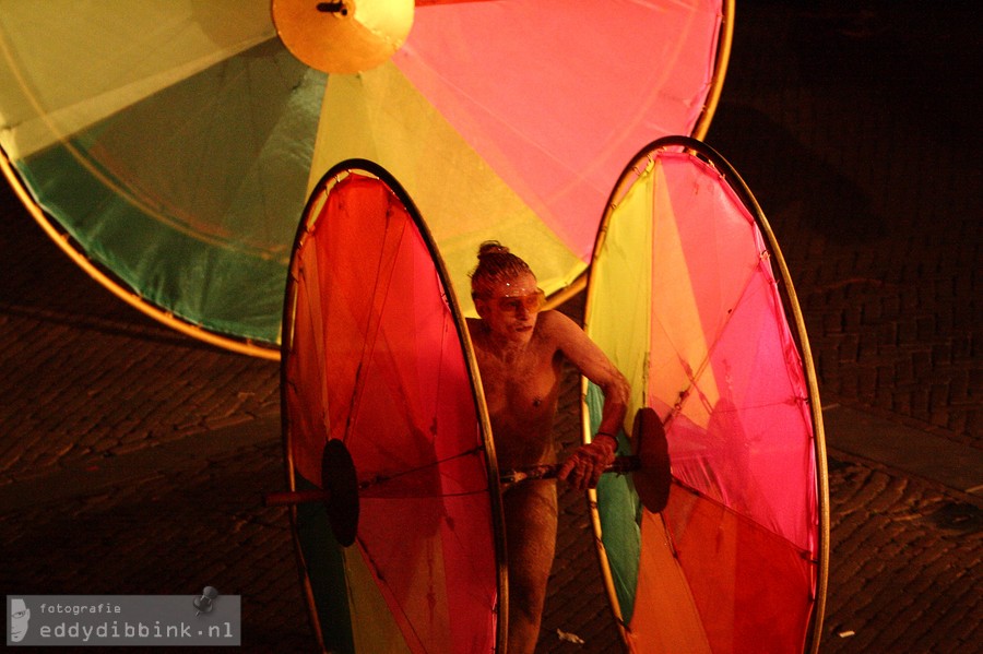 2014-07-11 Compagnie Off - Les Roues de Couleurs (Deventer Op Stelten) 003